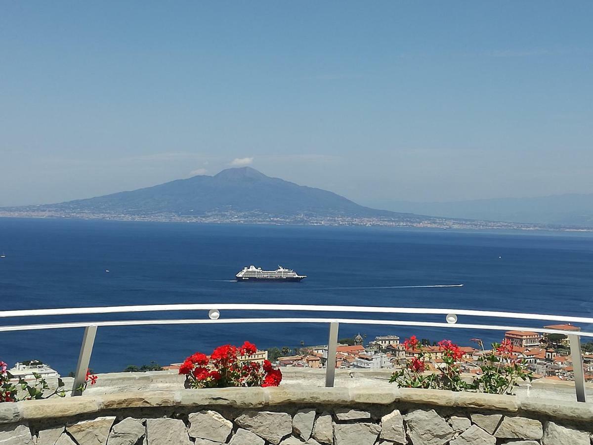 Vila Mirasorrento Exteriér fotografie